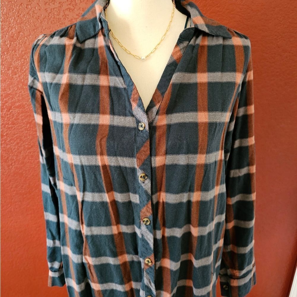 Plaid Button-Up Shirt - Picture 3 of 8